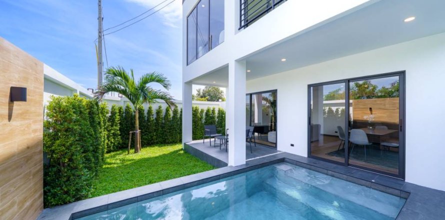 Villa in Pattaya, Thailand 4 Schlafzimmer № 160159