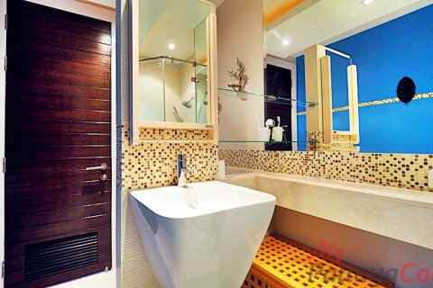 Condominio de 2 dormitorios en Sattahip, Tailandia № 32558 - foto 18