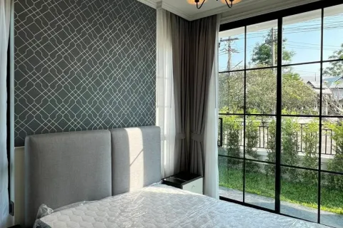 Chalet de 5 dormitorios en Chiang Mai, Tailandia № 162782 - foto 10