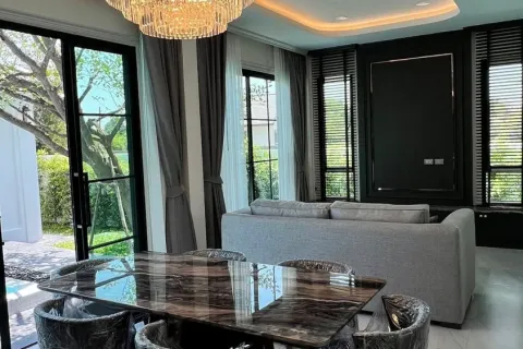 Chalet de 5 dormitorios en Chiang Mai, Tailandia № 162782 - foto 7