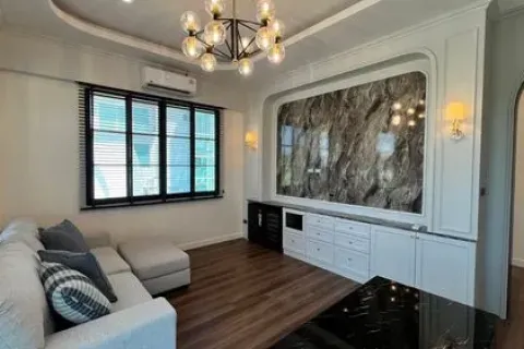Chalet de 5 dormitorios en Chiang Mai, Tailandia № 162782 - foto 3