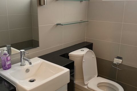 Condominio de 2 dormitorios en Bangkok, Tailandia № 65950 - foto 10