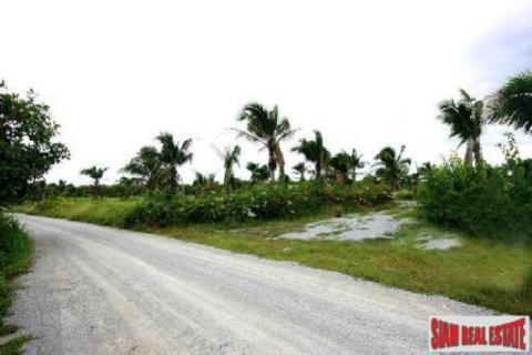Terreno 9840 m2 en Hua Hin, Tailandia № 202497 - foto 3