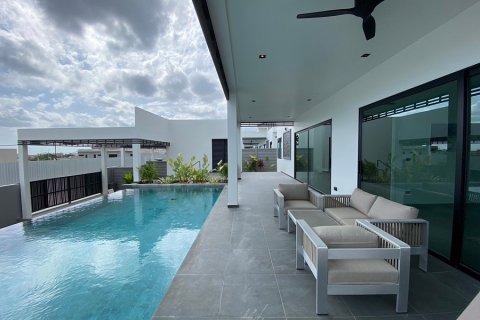 Chalet de 3 dormitorios en Hua Hin, Tailandia № 168393 - foto 4