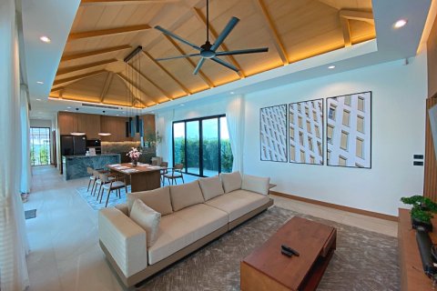 Chalet de 3 dormitorios en Hua Hin, Tailandia № 168361 - foto 8