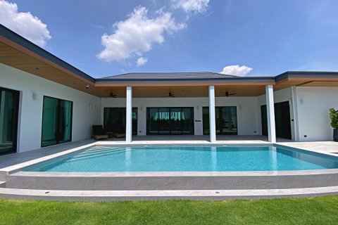 Chalet de 3 dormitorios en Hua Hin, Tailandia № 168361 - foto 2