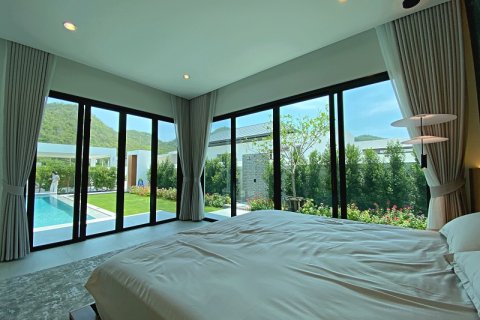 Chalet de 3 dormitorios en Hua Hin, Tailandia № 168361 - foto 20