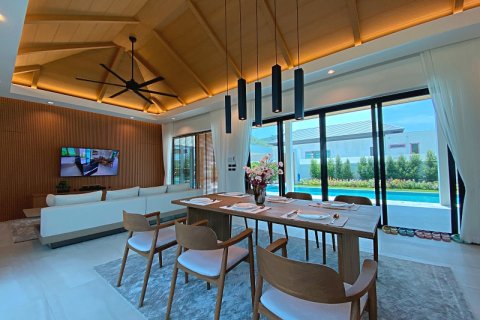 Chalet de 3 dormitorios en Hua Hin, Tailandia № 168361 - foto 13