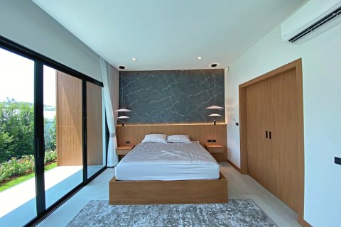 Chalet de 3 dormitorios en Hua Hin, Tailandia № 168361 - foto 19