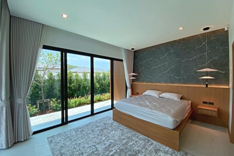 Chalet de 3 dormitorios en Hua Hin, Tailandia № 168361 - foto 18