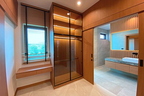 Chalet de 3 dormitorios en Hua Hin, Tailandia № 168361 - foto 23