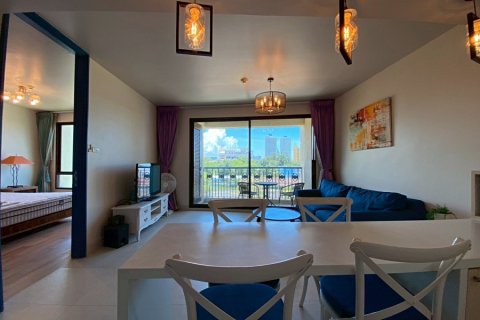 Condominio de 1 dormitorio en Hua Hin, Tailandia № 168360 - foto 12