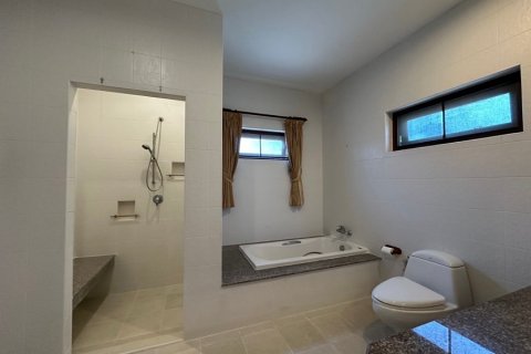 Chalet de 3 dormitorios en Hua Hin, Tailandia № 168394 - foto 19