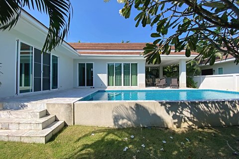 Chalet de 3 dormitorios en Hua Hin, Tailandia № 168395 - foto 5