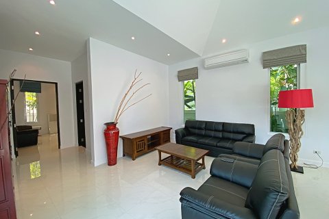 Chalet de 3 dormitorios en Hua Hin, Tailandia № 168395 - foto 11