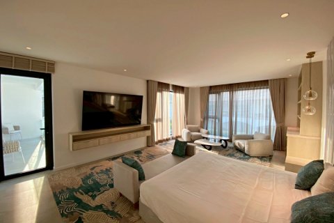 Chalet de 4 dormitorios en Hua Hin, Tailandia № 168362 - foto 16