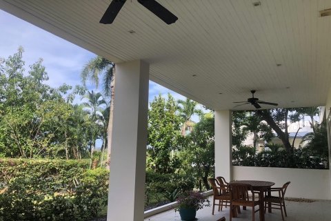 Condominio de 3 dormitorios en Phuket, Tailandia № 156891 - foto 15