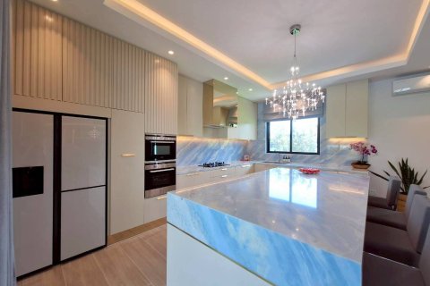 Chalet de 6 dormitorios en Hua Hin, Tailandia № 171997 - foto 7