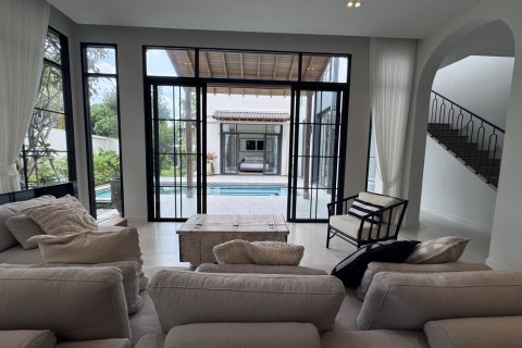 Villa à Pattaya, Thaïlande 4 chambres № 220575 - photo 11