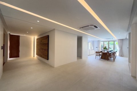 Chalet de 4 dormitorios en Phuket, Tailandia № 172237 - foto 10