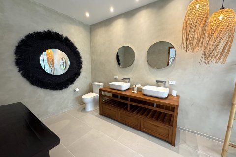 Casa de 3 dormitorios en Ko Samui, Tailandia № 115317 - foto 13