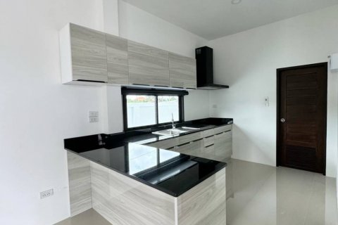Chalet de 3 dormitorios en Cha-am, Tailandia № 115311 - foto 8