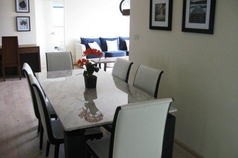 Condo in Bangkok, Thailand, 3 bedrooms  № 115318 - photo 2