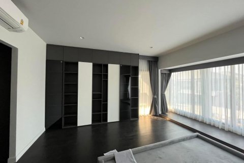 Casa de 4 dormitorios en Bangkok, Tailandia № 65476 - foto 7