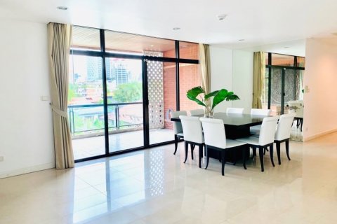 Condo à Bangkok, Thaïlande, 4 chambres  № 143560