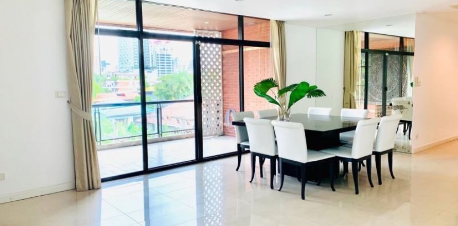 Condominio de 4 dormitorios en Bangkok, Tailandia № 143560
