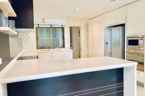 Condominio de 4 dormitorios en Bangkok, Tailandia № 143560 - foto 5