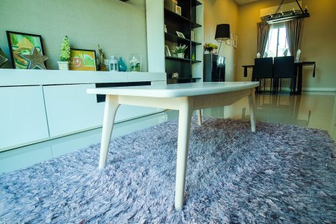 Casa de 4 dormitorios en Bang Lamung, Tailandia № 205373 - foto 9