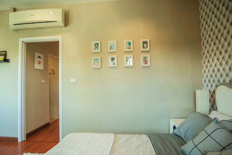 Casa de 4 dormitorios en Bang Lamung, Tailandia № 205373 - foto 21