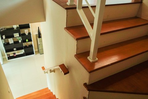 Casa de 4 dormitorios en Bang Lamung, Tailandia № 205373 - foto 5