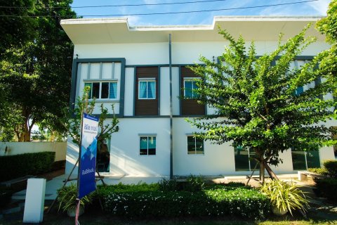 Maison à Bang Lamung, Thaïlande 4 chambres № 205373
