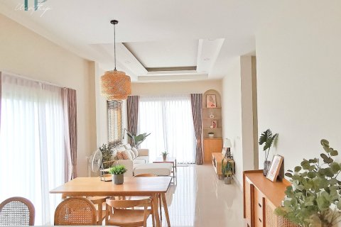 Casa de 3 dormitorios en Bang Lamung, Tailandia № 205376 - foto 20
