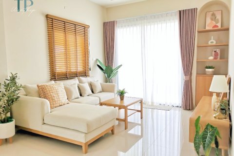 Casa de 2 dormitorios en Bang Lamung, Tailandia № 205377 - foto 5