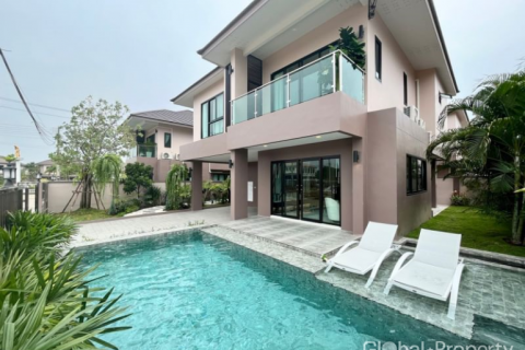 Maison à Pattaya, Thaïlande 5 chambres № 54438