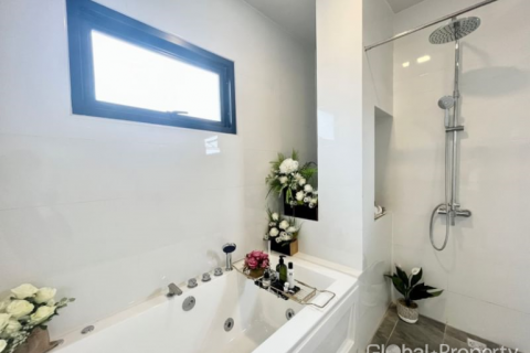 Casa de 5 dormitorios en Pattaya, Tailandia № 54438 - foto 10