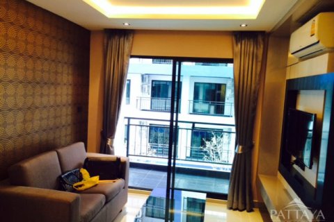 Condominio de 1 dormitorio en Pattaya, Tailandia № 204477 - foto 2