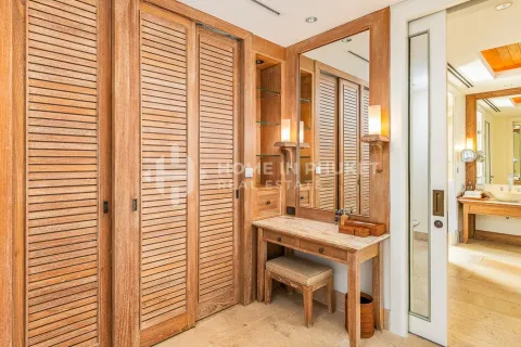 Casa de 3 dormitorios en Phuket, Tailandia № 205912 - foto 14