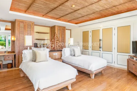 Casa de 3 dormitorios en Phuket, Tailandia № 205912 - foto 18