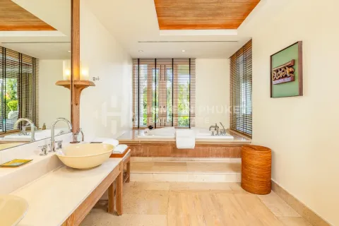 Casa de 3 dormitorios en Phuket, Tailandia № 205912 - foto 13