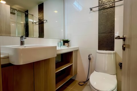 Apartamento de 2 dormitorios en Pattaya, Tailandia № 175556 - foto 11