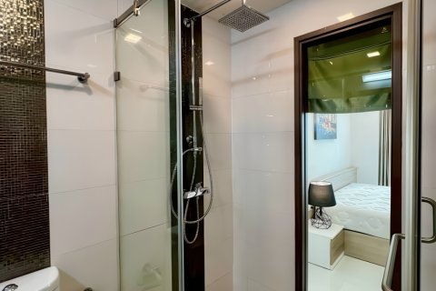 Apartamento de 2 dormitorios en Pattaya, Tailandia № 175556 - foto 12