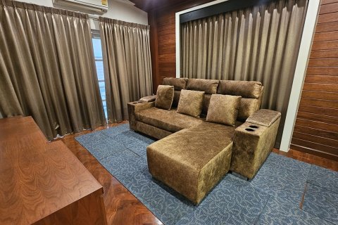 Haus in Bangkok, Thailand 4 Schlafzimmer № 201138 - Foto 29