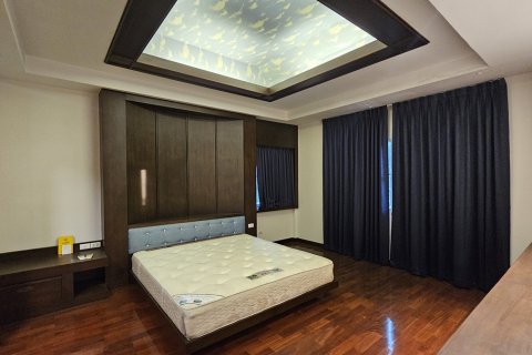 Haus in Bangkok, Thailand 4 Schlafzimmer № 201138 - Foto 22