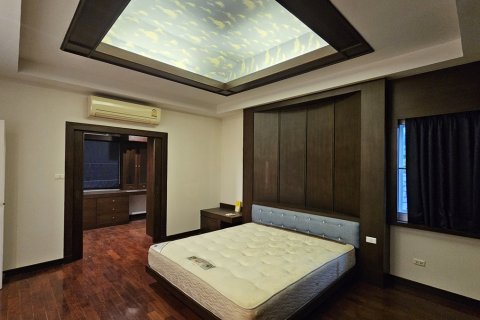 Haus in Bangkok, Thailand 4 Schlafzimmer № 201138 - Foto 20