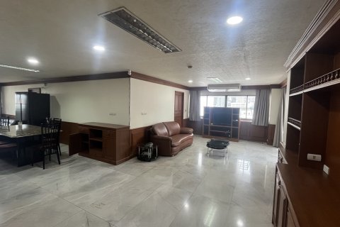 Eigentumswohnung in Watthana, Bangkok, Thailand, 3 Schlafzimmer  № 201140 - Foto 17