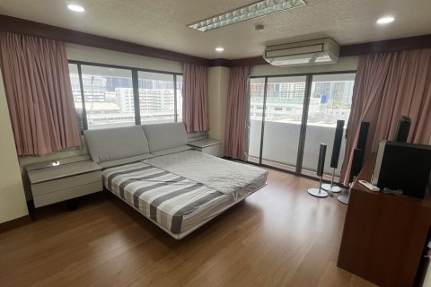 Eigentumswohnung in Watthana, Bangkok, Thailand, 3 Schlafzimmer  № 201140 - Foto 4